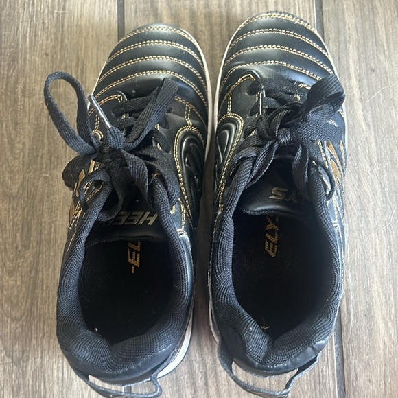 Heelys Shoes - Picture 2 of 5